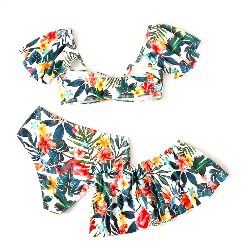 COPY - Retro Hawaiian style Pin Up girl outfit